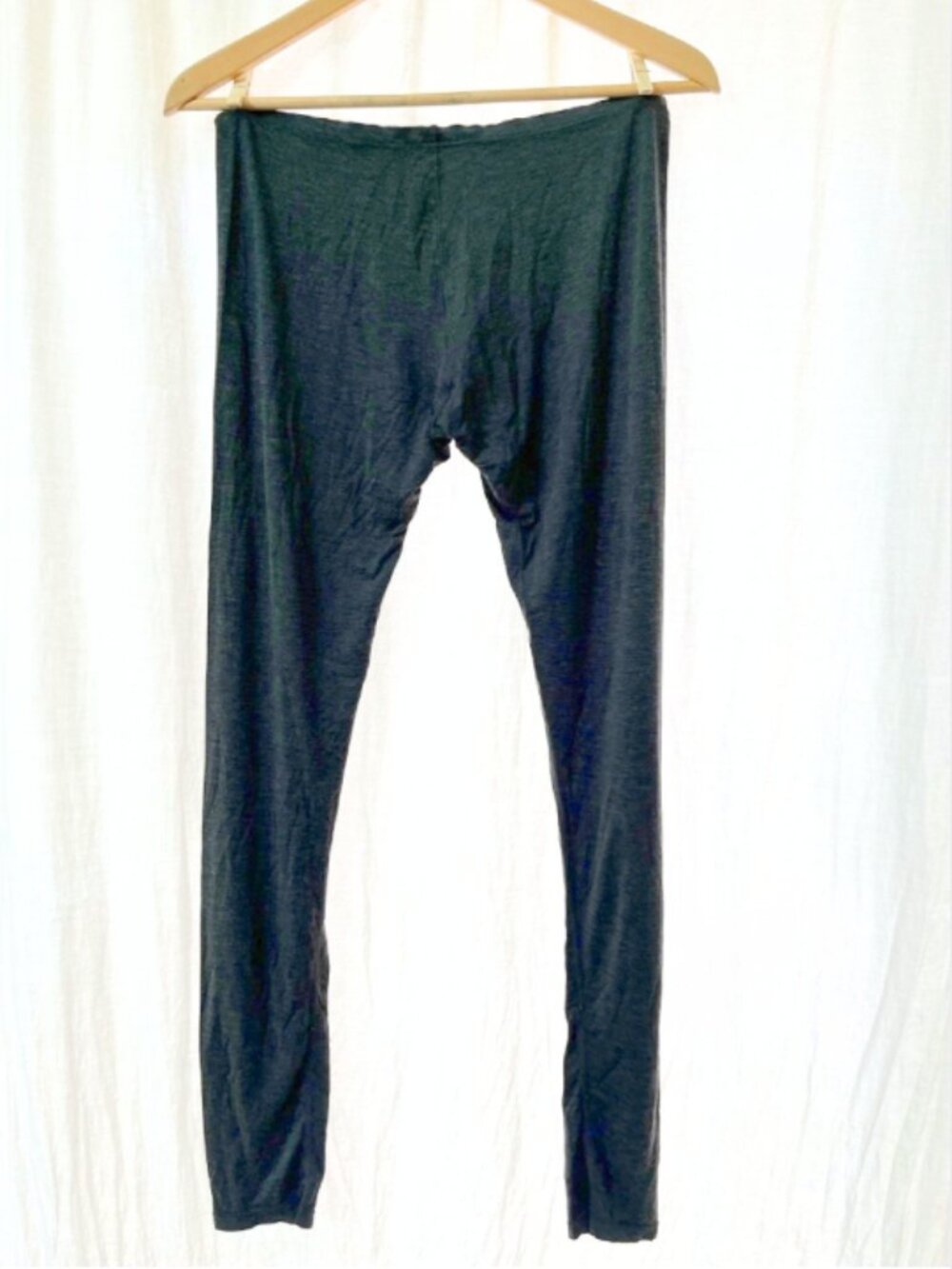 Uniqlo Heattech Charcoal Gray Leggings |Warm Thermal, Size M